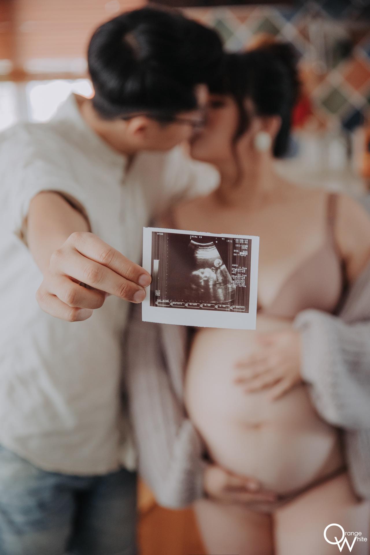 孕婦寫真｜一對夫妻與寶寶超音波照